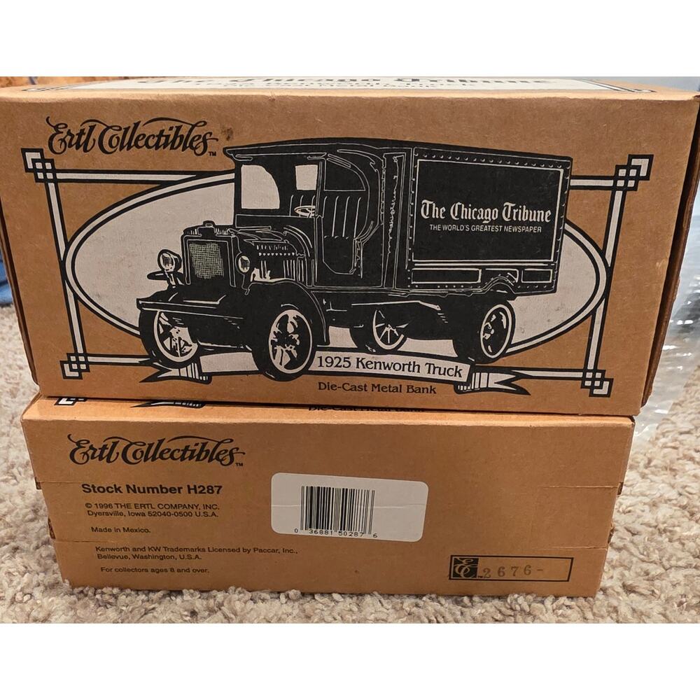 vntg ERTL diecast metal coin bank 1925 Kenworth‎ Truck The Chicago Tribune